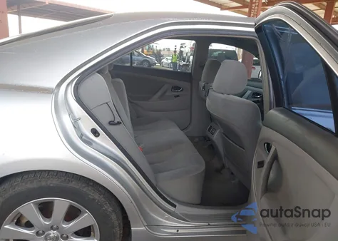 2008 Toyota Camry Hybrid z USA, uszkodzony, nr VIN JTNBB46K983047357